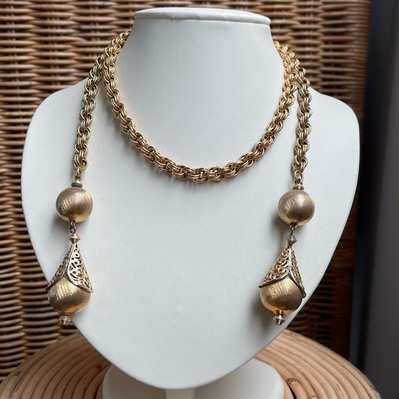 Vintage Jewelry - Vintage wrap around chain choker necklace